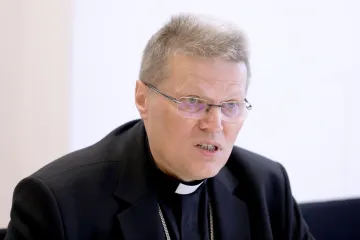 'Pokupio' ga na krizmi? Nadbiskup Hranić zaražen koronavirusom, na istom slavlju bio je i Srakić