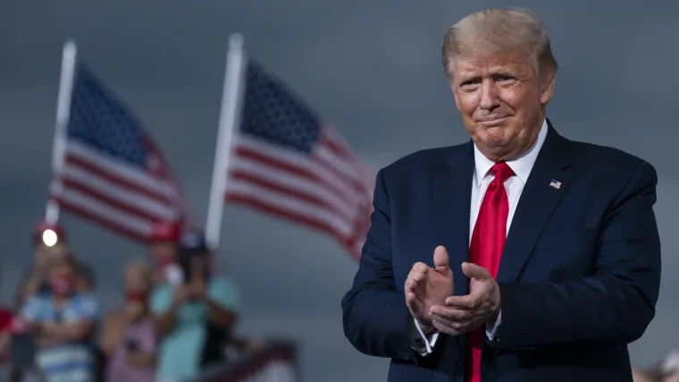 Američki predsjednik Trump deset godina nije platio porez na dohodak, ubrzo se oglasio kako bi sve komentirao