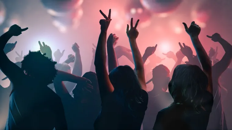 Održavao zabave tijekom korone pa je osuđen na godinu dana zatvora: 'Ja i moji gosti imamo pravo na okupljanje!'