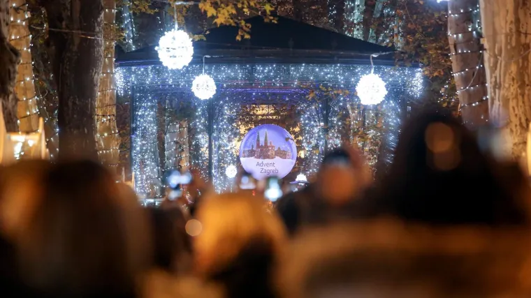 Koronavirus nije zaustavio advent u Zagrebu! Održat će se normalno, kao i svake godine