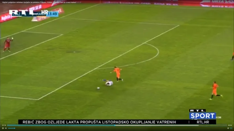 Hajduk pobjedom dočekao navijače na pokislom Poljudu, Vukas: 'Olak&scaron;ao nam je crveni karton'