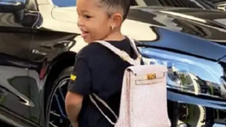 Stormi (2) u školu ide s Hermesom