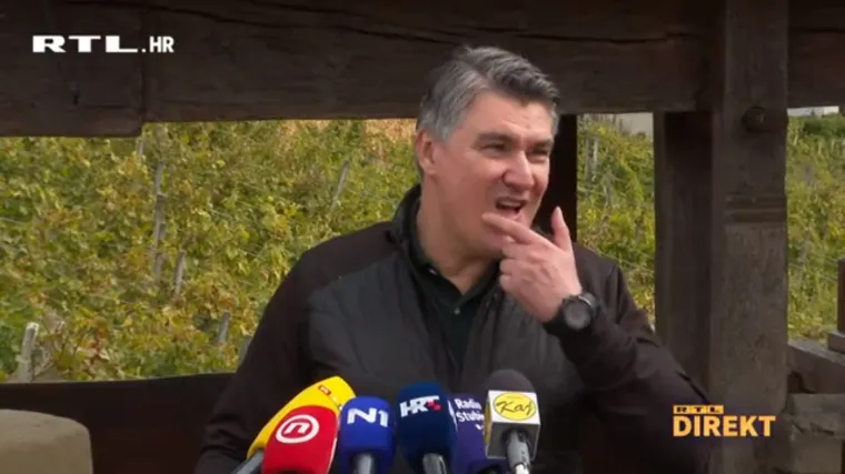 Narikače, amazonke, reptili i jednorozi. Devet dana i 158 minuta stand upa Zorana MIlanovića