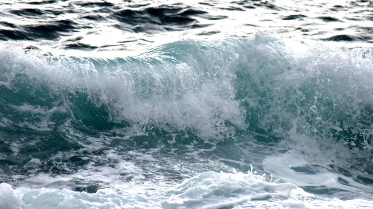 Djed i unuk u&scaron;li u olujno more, baka stradala poku&scaron;avajući ih spasiti