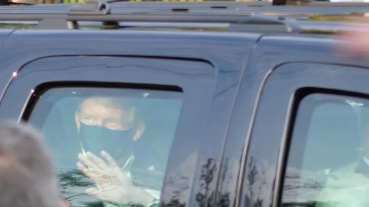 Situacija oko Trumpa postaje sve bizarnija: Njegovo zdravstveno stanje je nejasno, iz bolnice izlazi danas?