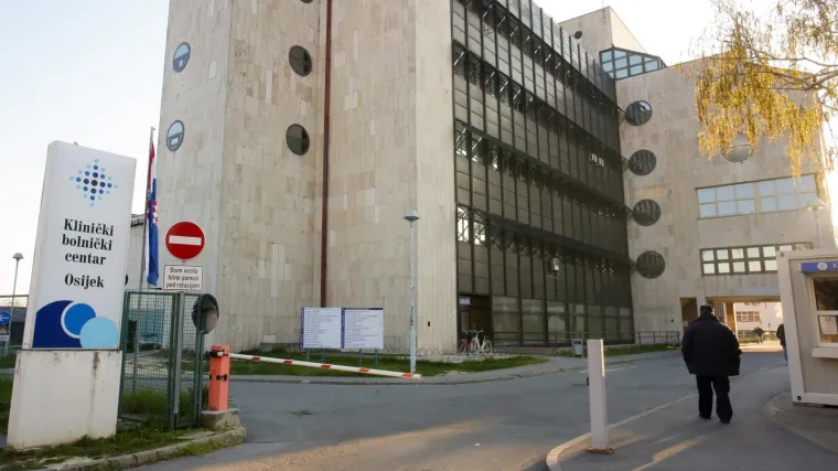 Od pojave prvog slučaja, ukupno je hospitalizirano 2793 ljudi