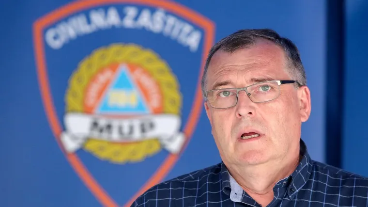Maske ćemo možda morati nositi i na Adventu, a kazne su u rezervi