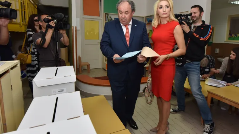 Kerum spa&scaron;ava nekretnine, otkupljuje vlastite dugove i hipoteke: 'Ne želim biti ničija dvorska luda'