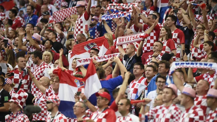 Gostujućim navijačima zabranili kupnju ulaznica; Hrvati izveli manevar, pojavili se na tribinama i napravili &scaron;ou