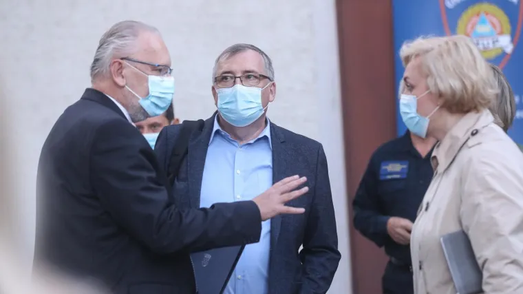 Opet visoke brojke! Stožer objavio da imamo 457 novih slučajeva koronavirusa, tri osobe su umrle