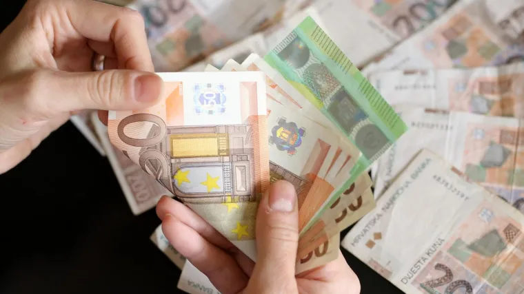 Kraj moratorija: Prisilna naplata kreće u tri intervala. Iz Udruge ovr&scaron;enih razočarani!