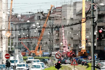 Plenković najavljuje 'kvalitetnu i održivu' obonovu nakon potresa
