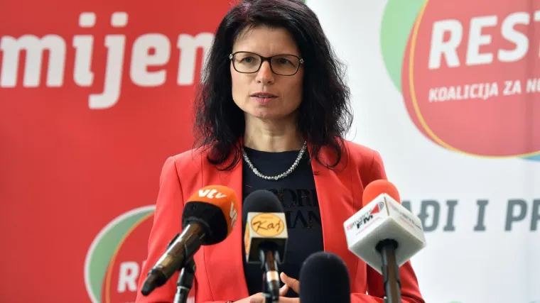 SDP-ovka kritizira građane i političare koji misle da su 'pametniji od znanstvenika'