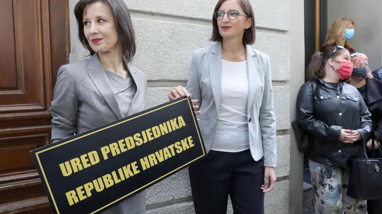 Nedavno je lijepila ploče na klub bivšeg direktora, a evo što je radila 2018. godine