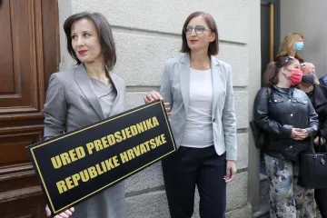 Nedavno je lijepila ploče na klub bivšeg direktora, a evo što je radila 2018. godine