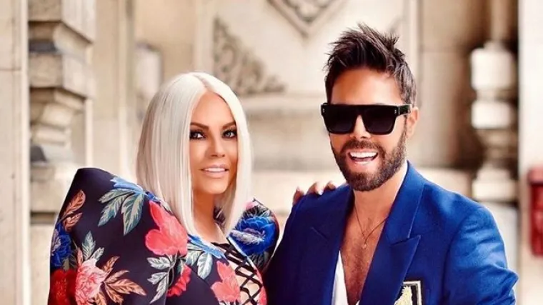 Pokazala je ubojiti dekolte i sve zadivila; 'Nevjerojatno koliko je mlada'