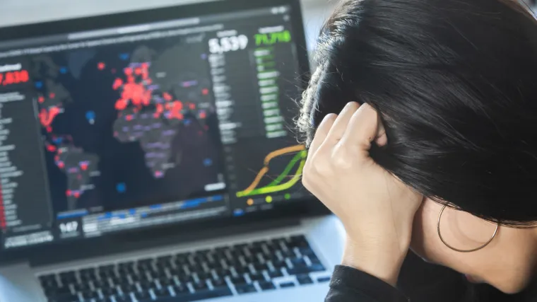 Psiholozi ponovno apeliraju na porast depresije: 'Treba ograničiti vrijeme pred TV-ekranom i na internetu'