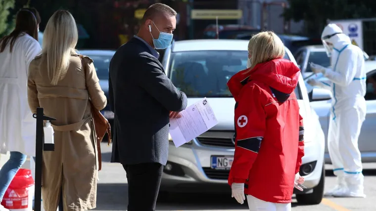 Buknule brojke novozaraženih, donose se nove mjere! Stožer će se u podne obratiti javnosti