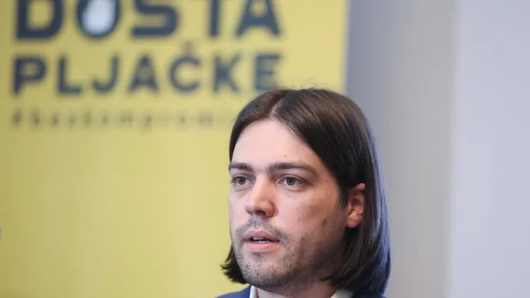 Sinčić se žestoko obru&scaron;io na ministra Bero&scaron;a: 'Normalan čovjek stane kraj ranjene životinje'