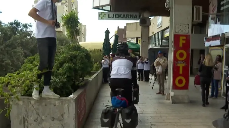 Trojica prijatelja iz Frankfurta do Zmajevca do&scaron;li biciklom i to sve zbog vi&scaron;eg cilja, kako bi pomogli djeci oboljeloj od malignih bolesti