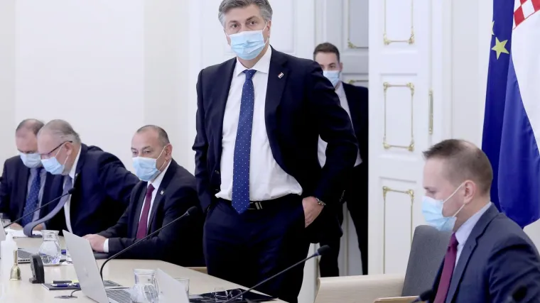 Plenkovićev apel mladima: Danas nije hrabrost u kr&scaron;enju mjera, to svatko može. Učinite ne&scaron;to drugo...