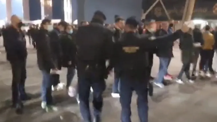 Prodano samo sedam tisuća ulaznica, a ispred Maksimira nastao ogroman red