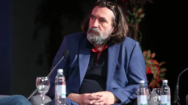 Iz preventivnih razloga i dalje ostaje u samoizolaciji