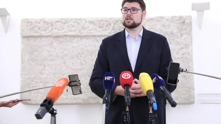 Grbin: 'Plenković od sebe poku&scaron;ava napraviti žrtvu. Nekima govor mržnje nije smetao 30 godina'