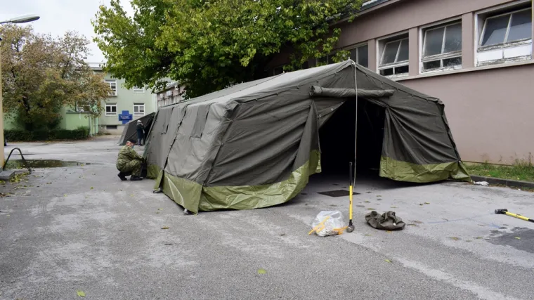 Priprema za že&scaron;ću krizu s pandemijom koronavirusa: Vojska postavila dodatne &scaron;atore u Zagrebu!