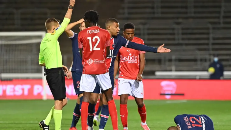 Parižani preuzeli vodstvo u francuskom prvenstvu; Brutalan start Loicka Landrea