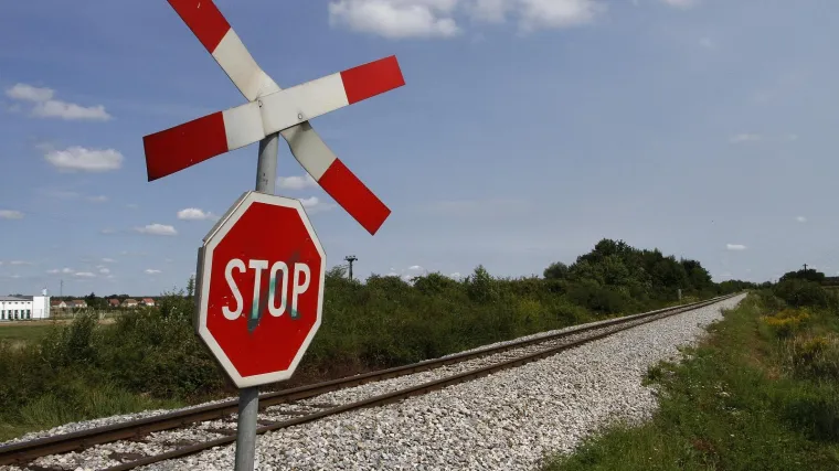 Buktinja gutala vlak svega 500 metara od kolodvora