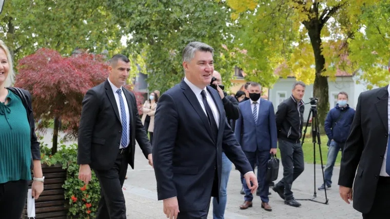 Milanović opleo po Plenkoviću: 'Imamo seansu narikanja jednog 50-godi&scaron;njeg mu&scaron;karca. Ako nisi dorastao poslu, idi mami'