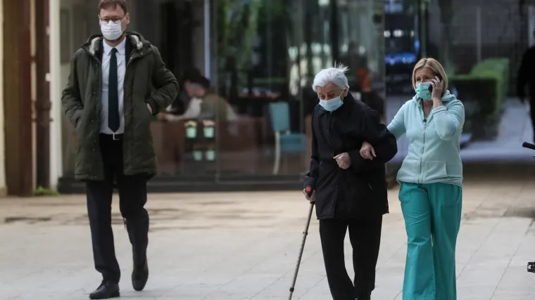 U Hrvatskoj 819 novih slučajeva, osam osoba umrlo! Zaraženo čak 5164 ljudi, povećan broj pacijenata na respiratorima