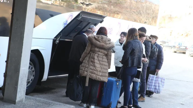 Svaka afera puni buseve za inozemstvo, 'guglanje' otkrilo i da se Hrvati neće vratiti