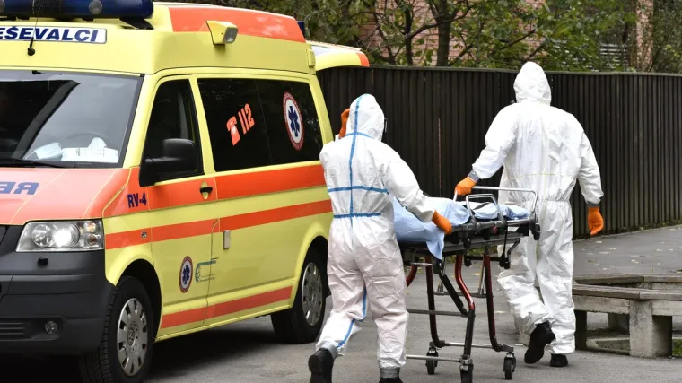 Zabranjuju se mise, vjenčanja i kretanje tijekom noći