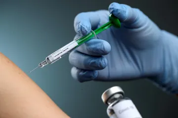 Umro dobrovoljac u kliničkom ispitivanju cjepiva AstraZenece: Nije bio cijepljen, ispitivanje se nastavlja