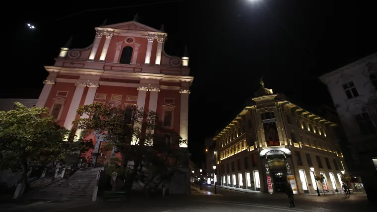 Izvje&scaron;taj iz Ljubljane pod policijskim satom: Ovo je postalo mjesto duhova