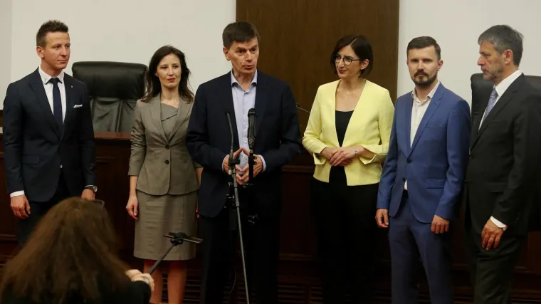 Novo zaduživanje past će na teret građanima i poduzetnicima