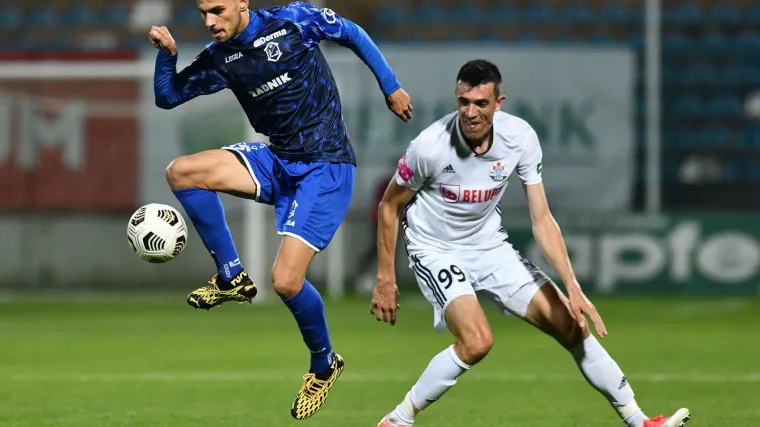 Slaven vodio pa na samom kraju upao u velike probleme, Senić crvenim kartonom zapečatio susret