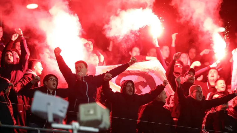 Nije ih zaprepastila situacija na terenu, već povici navijača s tribina