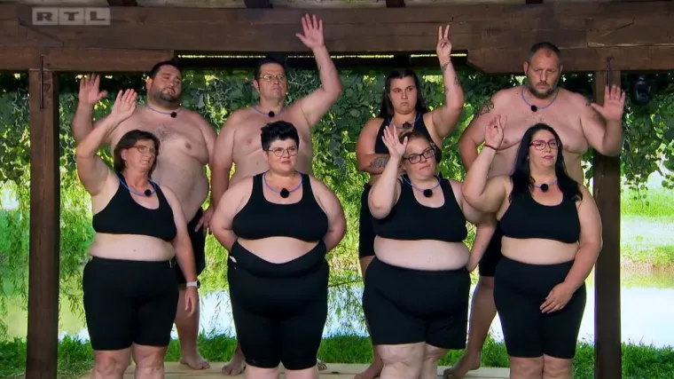 Svoje mjesto prepustila je drugoj natjecateljici s kojom se jako zbližila