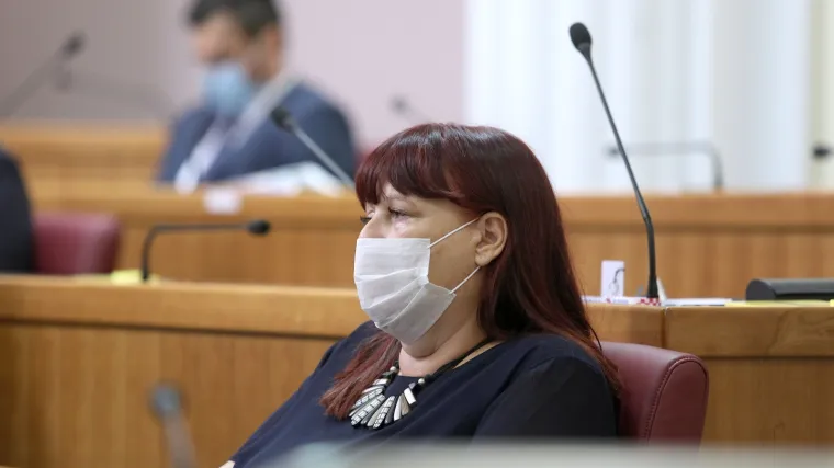 Liječnici žele da se zastupnici vrate medicini: 'To bi pokazalo da im je zdravlje ljudi važnije od politike'