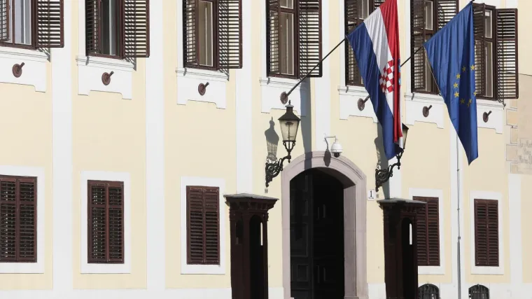 Traže donacije novca i medicinske opreme; Dru&scaron;tvene mreže gore: 'Jel ovo neka zaj***ncija?!'