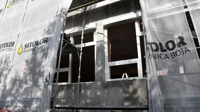 U srednjoj &scaron;koli nema grijanja i učenici su očajni: 'Sjedimo na hladnim stolicama s otvorenim prozorima'