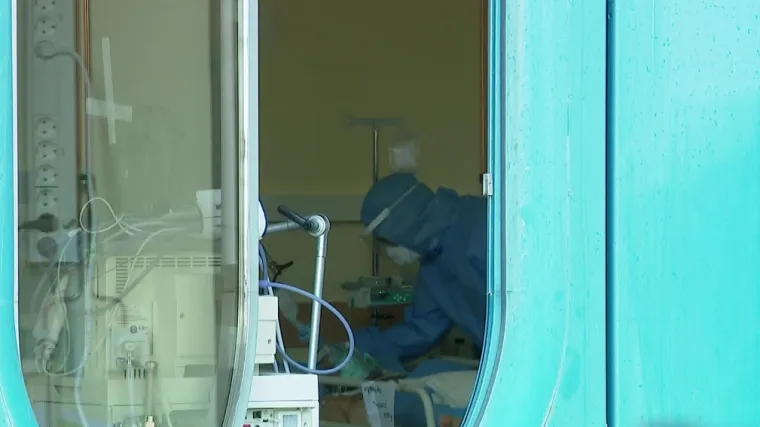 Situacija s koronom sve ozbiljnija, zdravstveni sustav puca po &scaron;avovima: 'Umorni smo, svi jedva čekamo da to zavr&scaron;i'