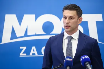 'Nema svrhe. Potpuno zatvaranje u obzir može doći samo ako ljudi umiru po cesti'