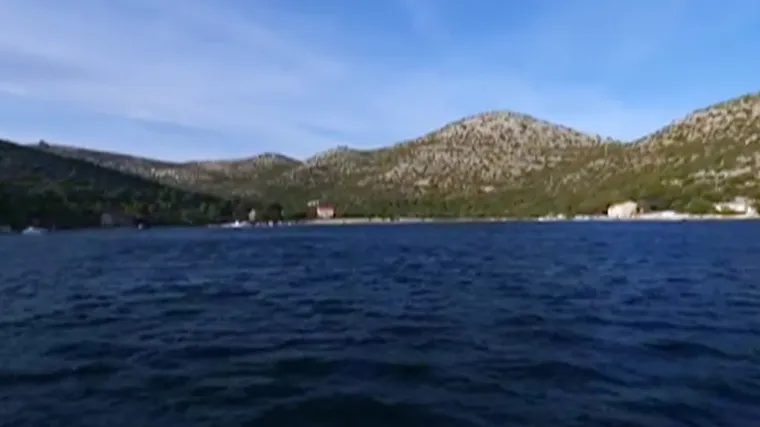 Život bez virusa i dalje postoji. Javili su nam se stanovnici Lastova i Visa, koji koronu nisu ni čuli ni vidjeli