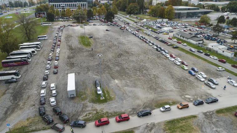Istražili smo kako se naručiti za testiranje na koronu u Zagrebu. Načekat ćete se
