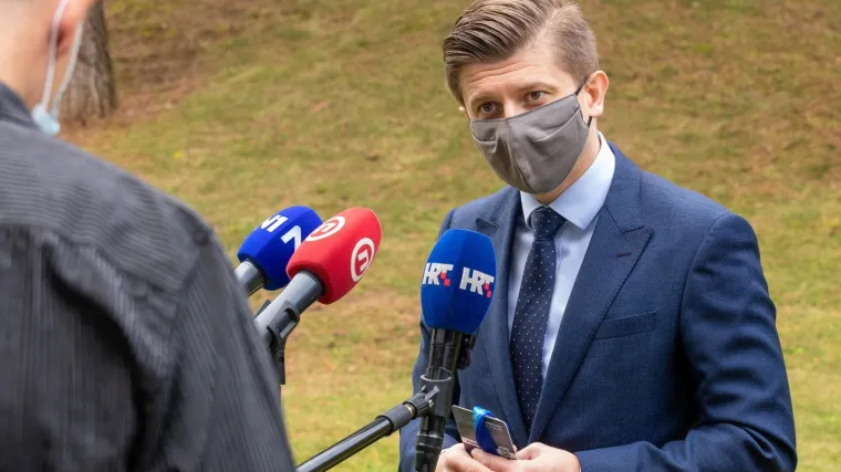 'U ovim trenucima treba razmi&scaron;ljati kako im dati vi&scaron;e, a ne uzimati'