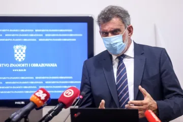 'To je zadnja opcija. Najlakše je reći - hajdemo sve zatvoriti, ali to je loše'